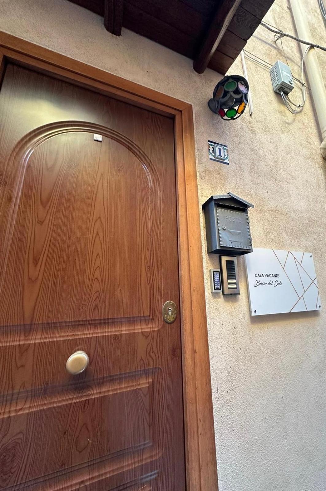 Bacio Del Sole Apartment ปาแลร์โม ภายนอก รูปภาพ